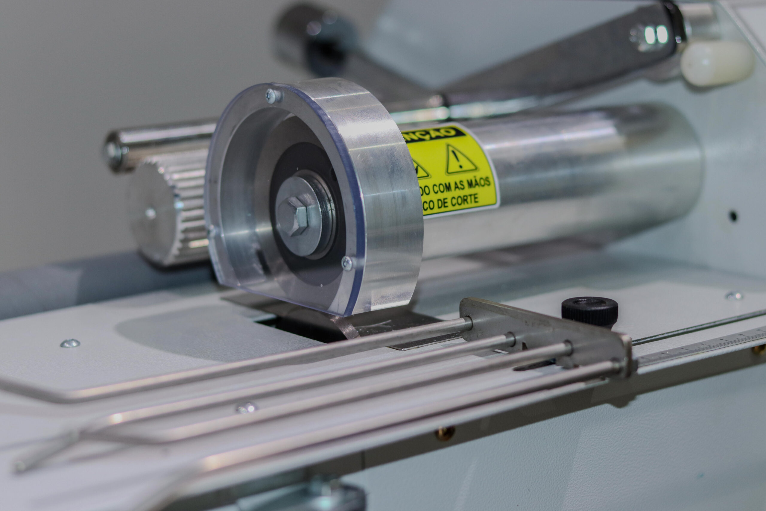 1FA – Máquina de cortar viés++