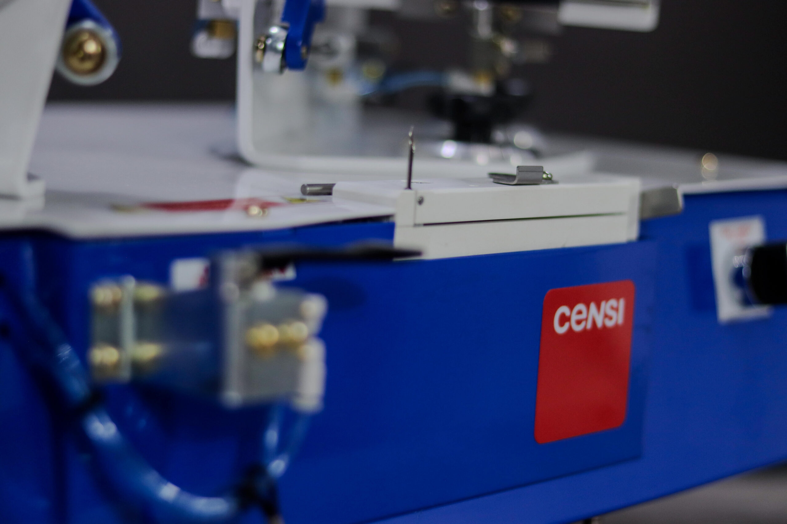 Máquina de etiquetar – TAGPRESS++